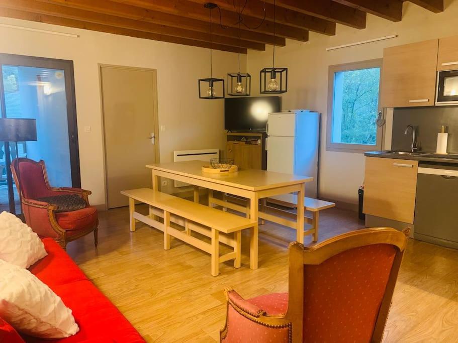 Appartement Chaleureux Chez Nadege Et Raphael أرو المظهر الخارجي الصورة